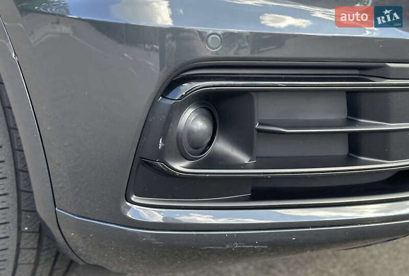 Внедорожник / Кроссовер Audi Q5 2018 в Ивано-Франковске