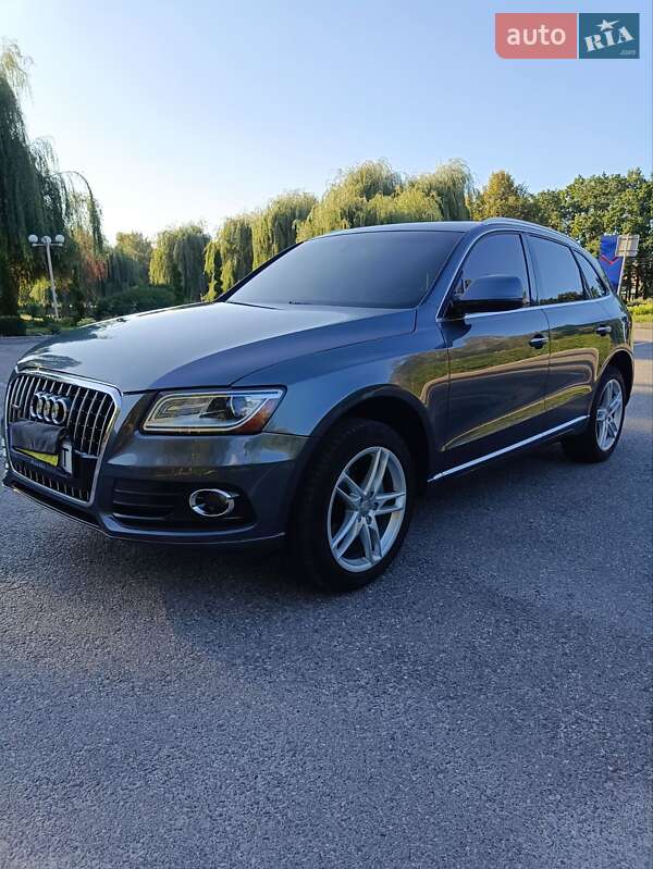 Внедорожник / Кроссовер Audi Q5 2016 в Сумах