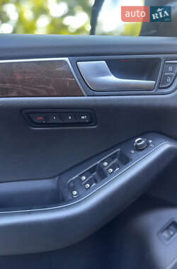 Внедорожник / Кроссовер Audi Q5 2010 в 