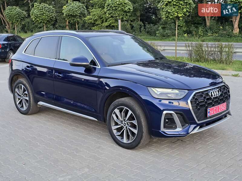 Внедорожник / Кроссовер Audi Q5 2022 в Львове