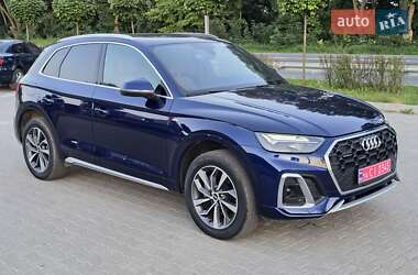 Внедорожник / Кроссовер Audi Q5 2022 в 