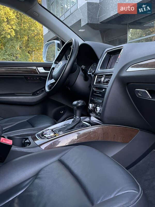Внедорожник / Кроссовер Audi Q5 2015 в Стрые