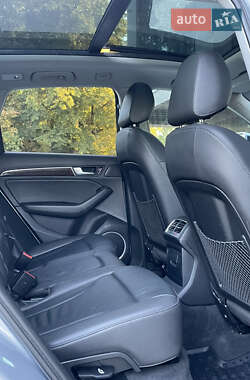Внедорожник / Кроссовер Audi Q5 2015 в 