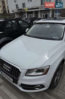 Внедорожник / Кроссовер Audi Q5 2016 в 