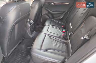 Внедорожник / Кроссовер Audi Q5 2010 в 