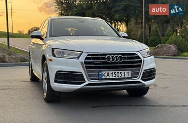 Внедорожник / Кроссовер Audi Q5 2018 в 