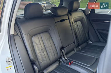 Внедорожник / Кроссовер Audi Q5 2018 в 