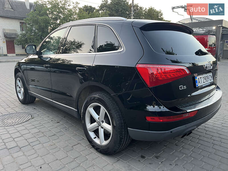 Внедорожник / Кроссовер Audi Q5 2011 в Ивано-Франковске
