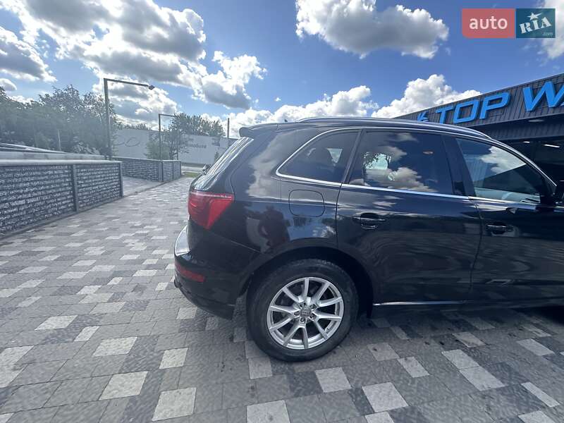 Внедорожник / Кроссовер Audi Q5 2011 в Харькове