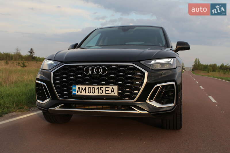 Внедорожник / Кроссовер Audi Q5 2021 в Киеве