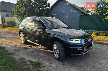 Внедорожник / Кроссовер Audi Q5 2017 в 