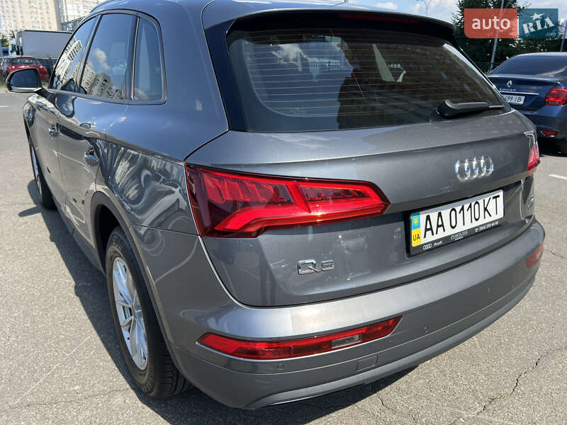 Внедорожник / Кроссовер Audi Q5 2017 в Киеве