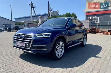 Внедорожник / Кроссовер Audi Q5 2018 в 