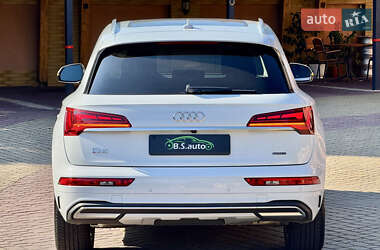 Внедорожник / Кроссовер Audi Q5 2020 в 