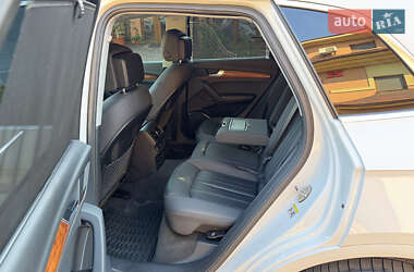 Внедорожник / Кроссовер Audi Q5 2020 в 