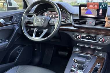 Внедорожник / Кроссовер Audi Q5 2020 в 