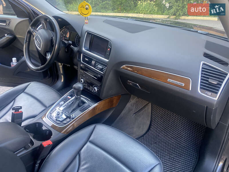 Внедорожник / Кроссовер Audi Q5 2015 в Хмельницком