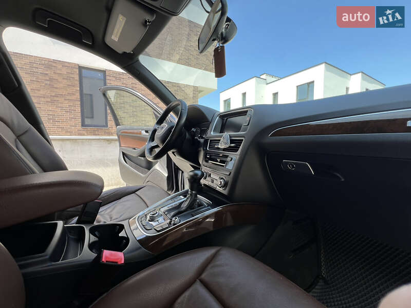 Позашляховик / Кросовер Audi Q5 2015 в Тернополі