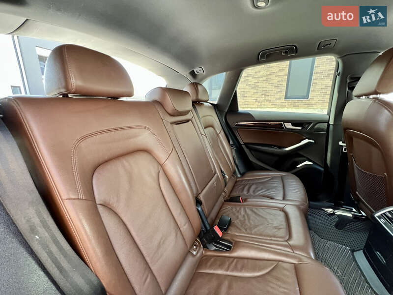 Позашляховик / Кросовер Audi Q5 2015 в Тернополі