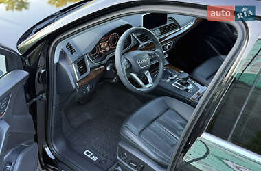 Внедорожник / Кроссовер Audi Q5 2017 в 
