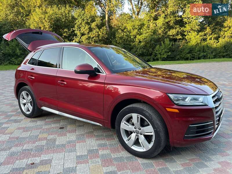 Позашляховик / Кросовер Audi Q5 2017 в Тернополі