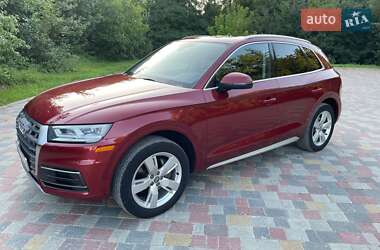 Внедорожник / Кроссовер Audi Q5 2017 в 