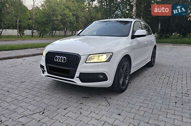 Внедорожник / Кроссовер Audi Q5 2016 в 