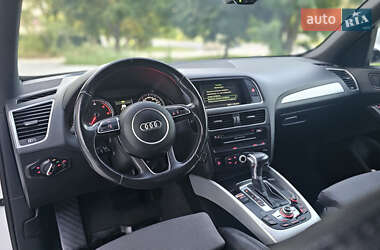 Внедорожник / Кроссовер Audi Q5 2016 в 