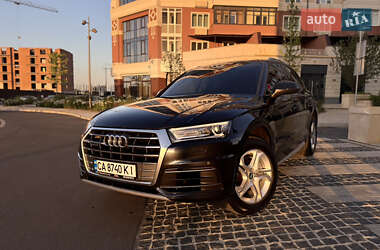 Внедорожник / Кроссовер Audi Q5 2017 в 