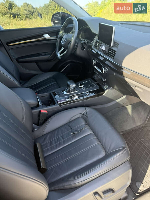 Внедорожник / Кроссовер Audi Q5 2017 в Львове