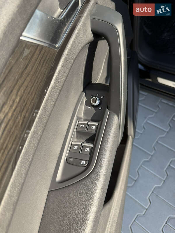 Внедорожник / Кроссовер Audi Q5 2017 в Львове