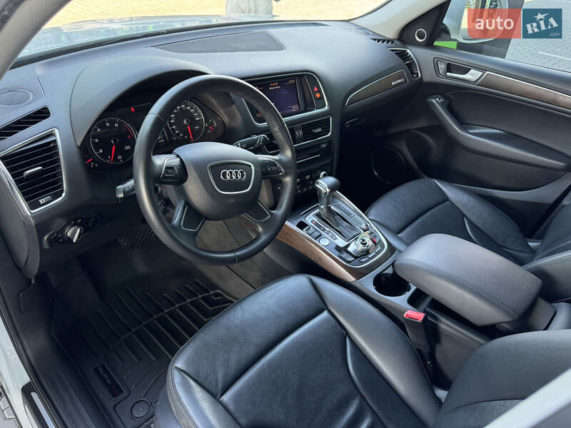 Внедорожник / Кроссовер Audi Q5 2014 в Луцке