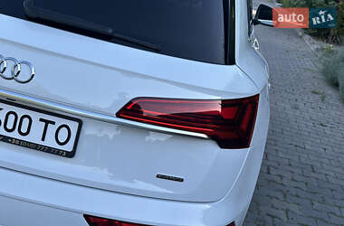 Внедорожник / Кроссовер Audi Q5 2021 в 