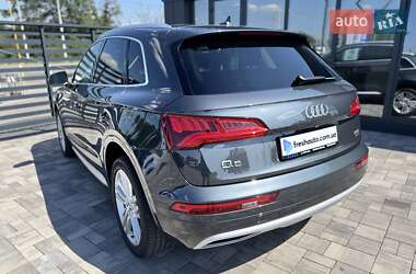 Внедорожник / Кроссовер Audi Q5 2017 в 