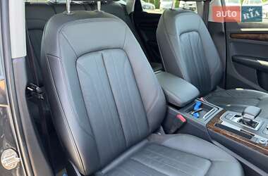 Внедорожник / Кроссовер Audi Q5 2017 в 