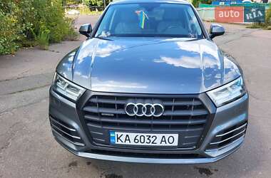 Внедорожник / Кроссовер Audi Q5 2018 в 