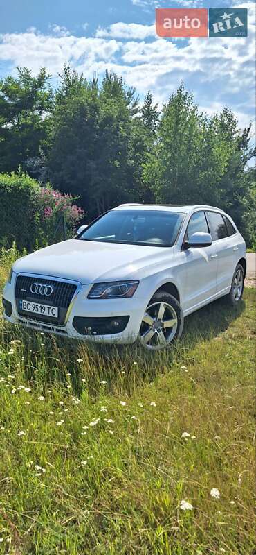 Позашляховик / Кросовер Audi Q5 2011 в Самборі