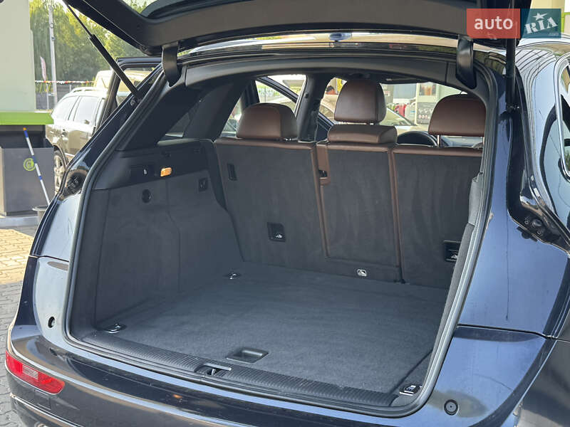 Внедорожник / Кроссовер Audi Q5 2015 в Дрогобыче