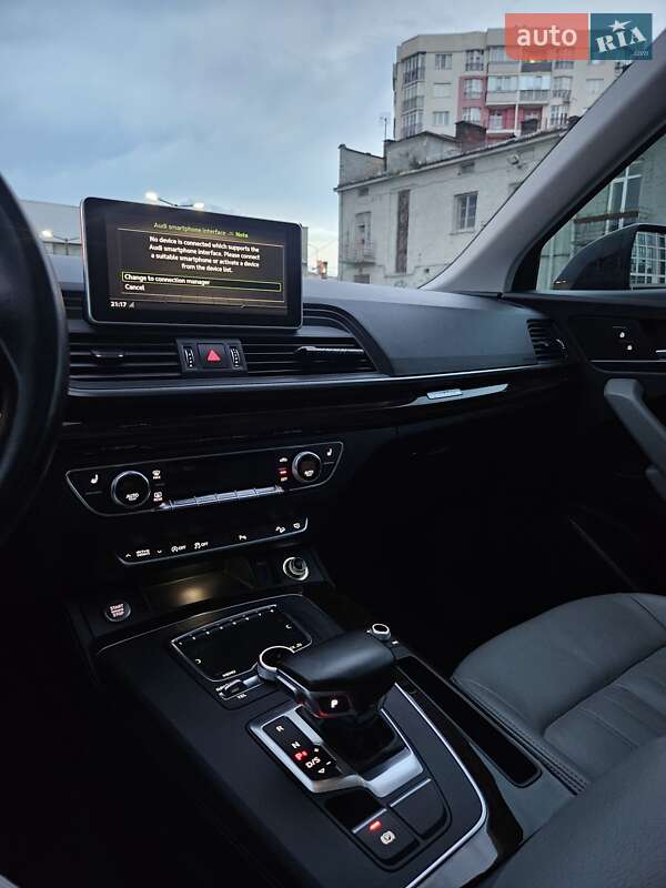 Позашляховик / Кросовер Audi Q5 2018 в Львові