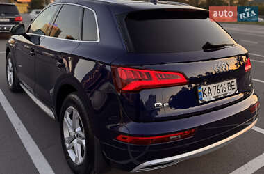 Внедорожник / Кроссовер Audi Q5 2019 в 