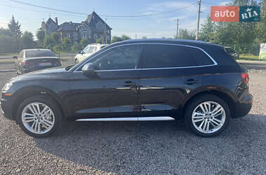 Внедорожник / Кроссовер Audi Q5 2018 в 