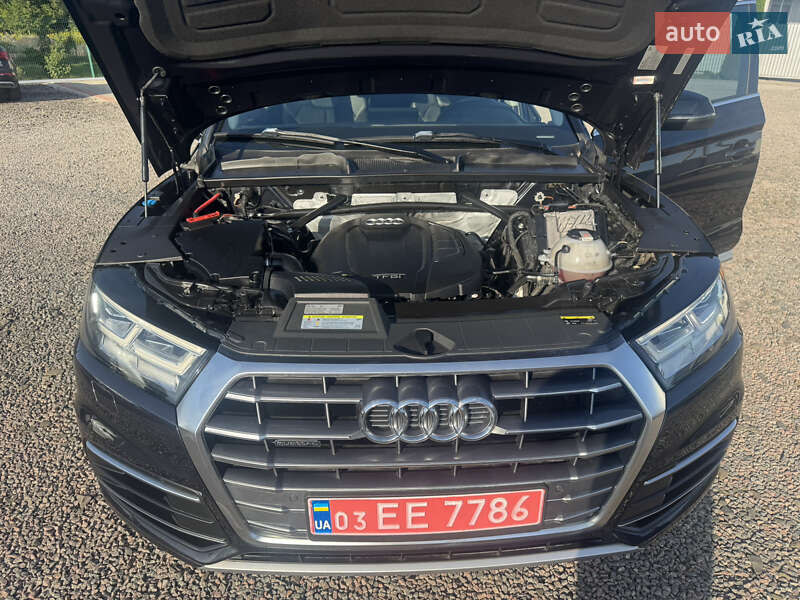 Внедорожник / Кроссовер Audi Q5 2018 в Луцке