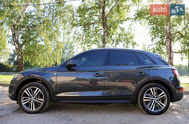Внедорожник / Кроссовер Audi Q5 2018 в 