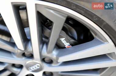 Внедорожник / Кроссовер Audi Q5 2018 в 