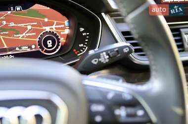 Внедорожник / Кроссовер Audi Q5 2018 в 