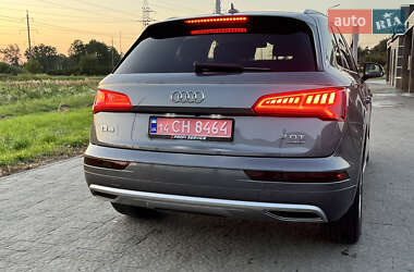 Внедорожник / Кроссовер Audi Q5 2018 в 