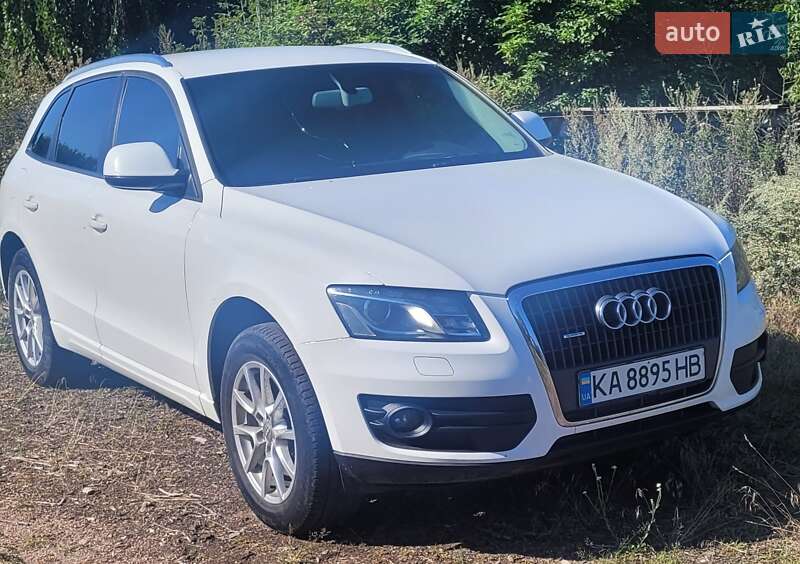 Внедорожник / Кроссовер Audi Q5 2011 в Бышеве