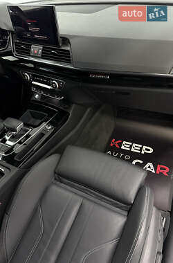 Внедорожник / Кроссовер Audi Q5 2022 в 