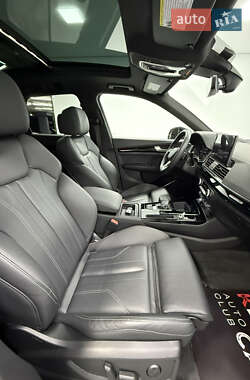 Внедорожник / Кроссовер Audi Q5 2022 в 