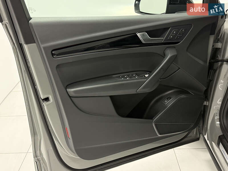 Внедорожник / Кроссовер Audi Q5 2022 в Одессе